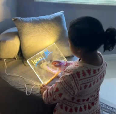 🎨 Tablette Lumineuse à Dessin Illumikids™